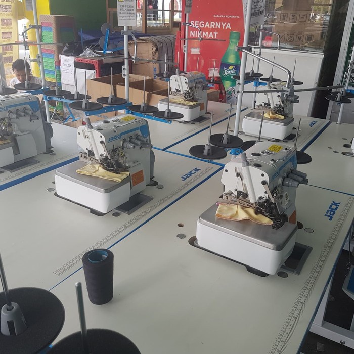 Mesin obras jack servo E3-5 benang lima