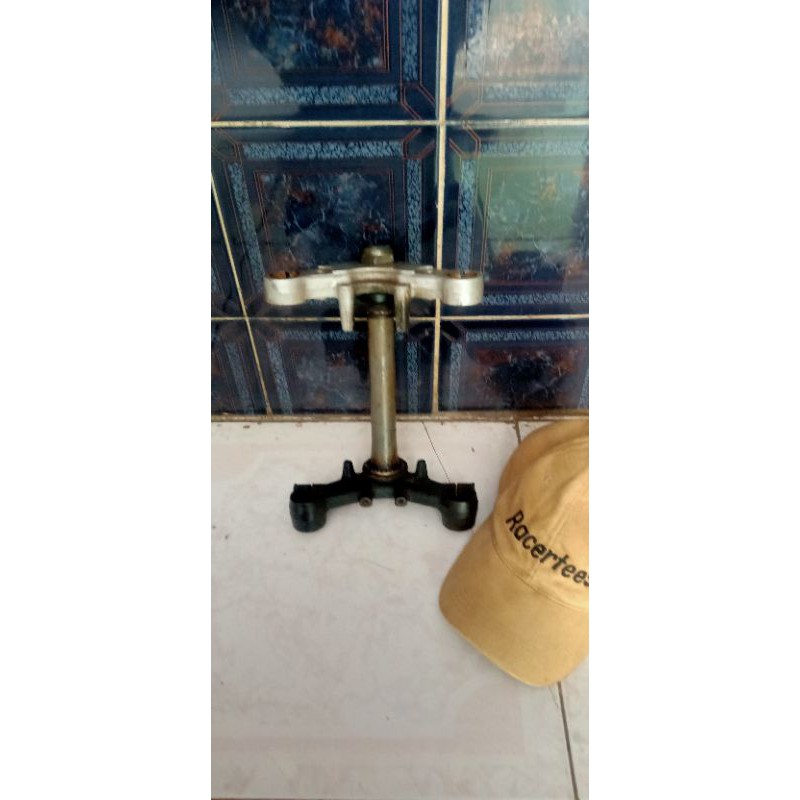 segitiga atas bawah satria fu original