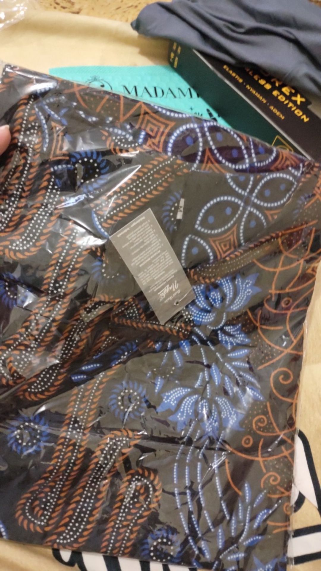 Blouse Batik Wanita Atasan Batik Peplum Terompet Lonceng Sogan Blarak Seno Kipas Cendrawasih Merak