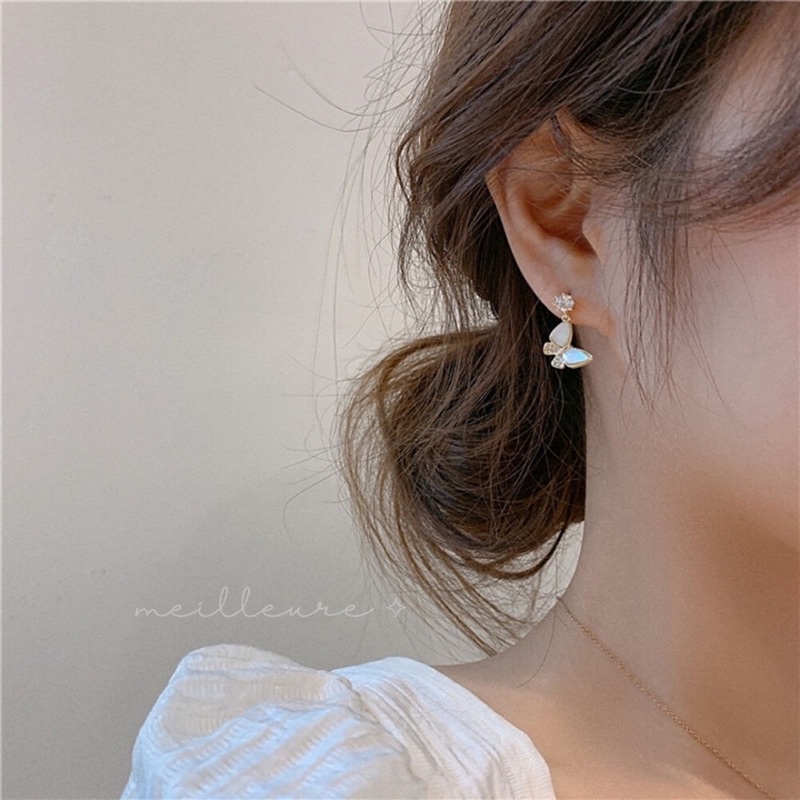 Anting Korea Wanita Fashion Titanium Tusuk Jepit Panjang Tindik Stud Xuping Aksesoris Wanita Emas Wo