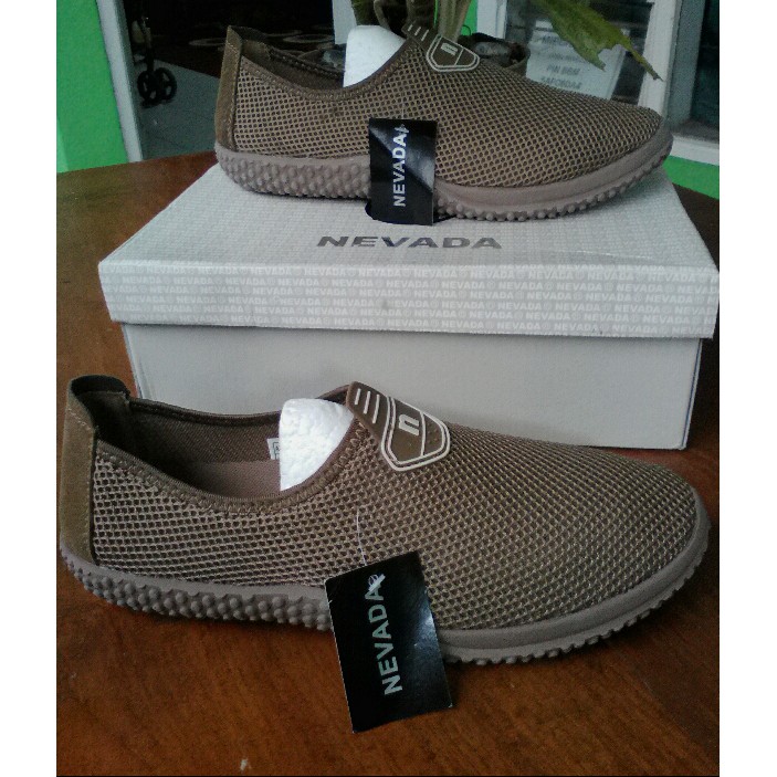 Size 42 Sepatu Sport Branded cowok Nevada Matahari/ grosir sepatu/ reseller/ sepatu murah