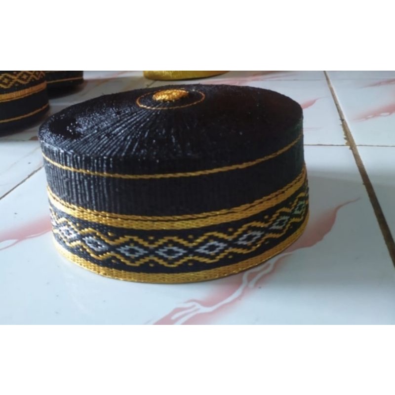 Songkok Recca halus/ Songkok recca batik / peci /Kopiah bugis / Serat lontar