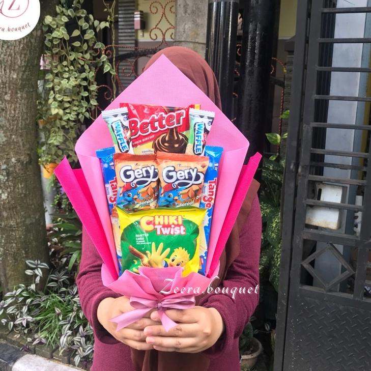 

Star (B2) Bucket snack/buket snack/bouquet [INCLUDE: Greeting card+packing] grosir