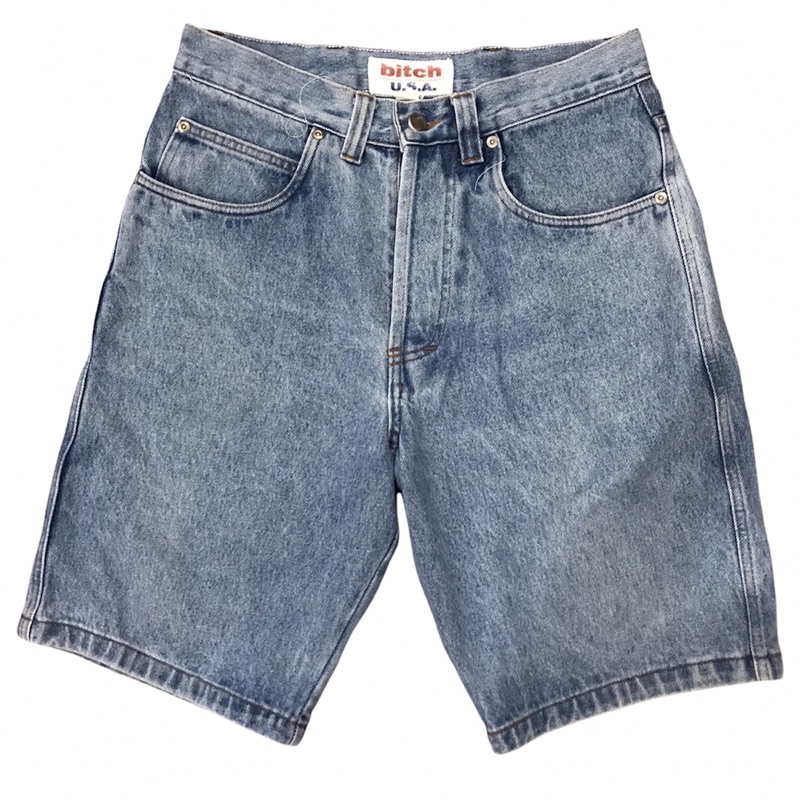 Celana Pendek Bitch Skateboard Vintage