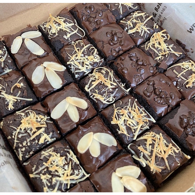 

FUDY BROWNIES 20x20cm 25pcs