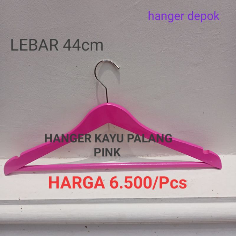 Hanger kayu palng PINK per (1pcs)