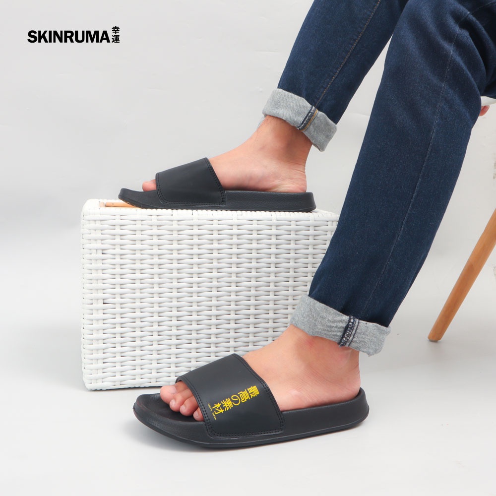 Sendal Selop Casual Pria SKINRUMA Saido Kanji Japanesse Hitam Gold / Sendal Slide Pria / Sendal Slip On Pria