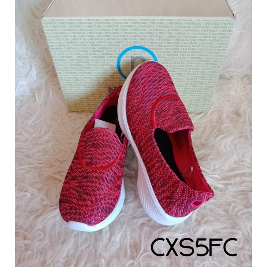 Sepatu Sport Slip On Motif Brand MATAHARI Nevada