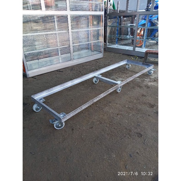 Roda Etalase pakai Besi