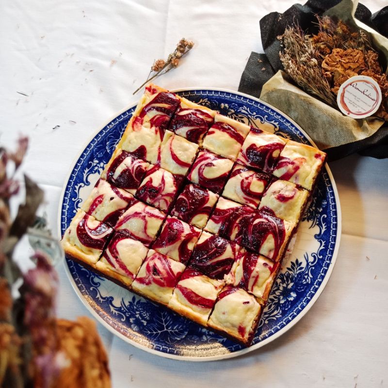 

Brownies Red Velvet Cream Cheese / Brownies Sekat Red Velvet Keju by Warunkuliner