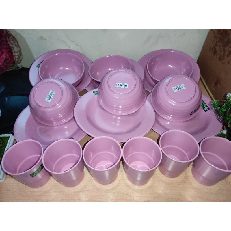 Original Melamin (isi 18pcs) Paket 6 Piring ,6 Gelas,6 mangkok free bubble dan dus cocok untuk kado