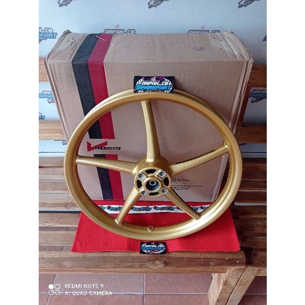 Velg VRossi depan copy RCB Yamaha Gold