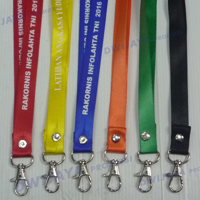 

Tali ID Card Lanyard 1,5 Cm Bahan Nilon ( isi 10 pcs )