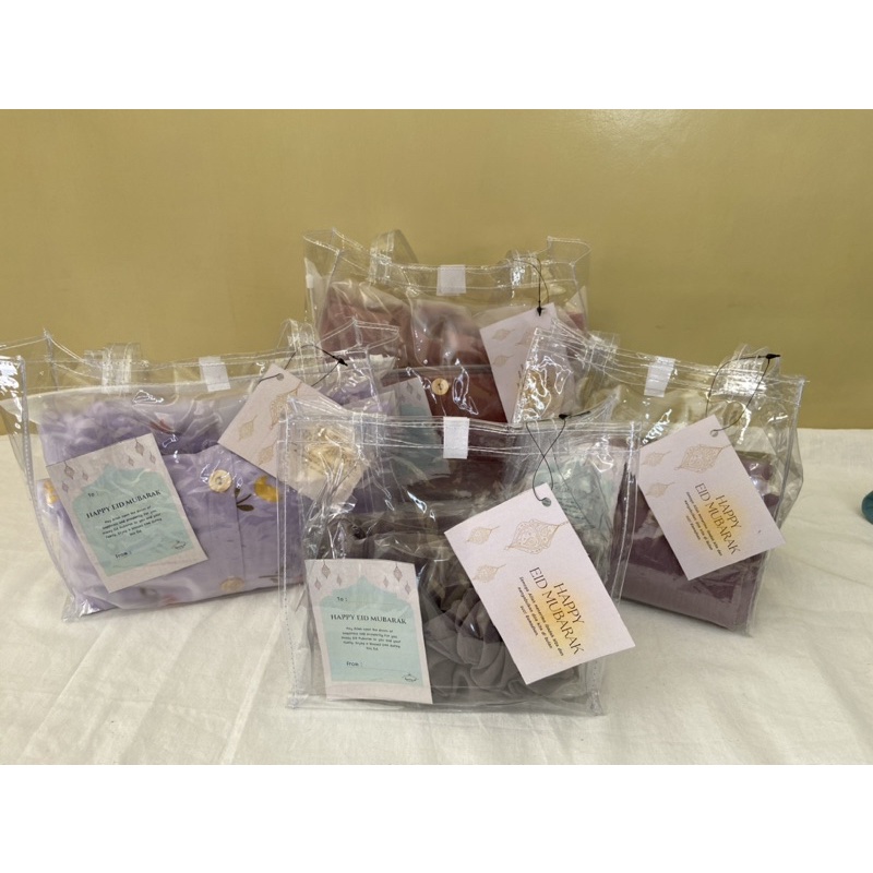 Hampers Hijab Hampers mukena Plastic bag + 2 greetings card premium