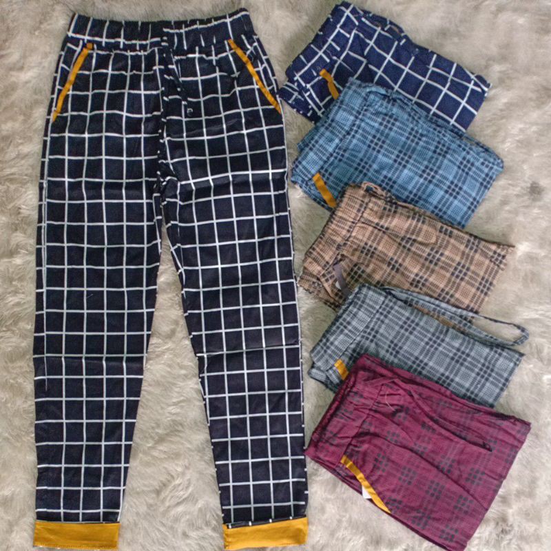 BAGGY PANTS KOTAK ANAK:8--9)THN