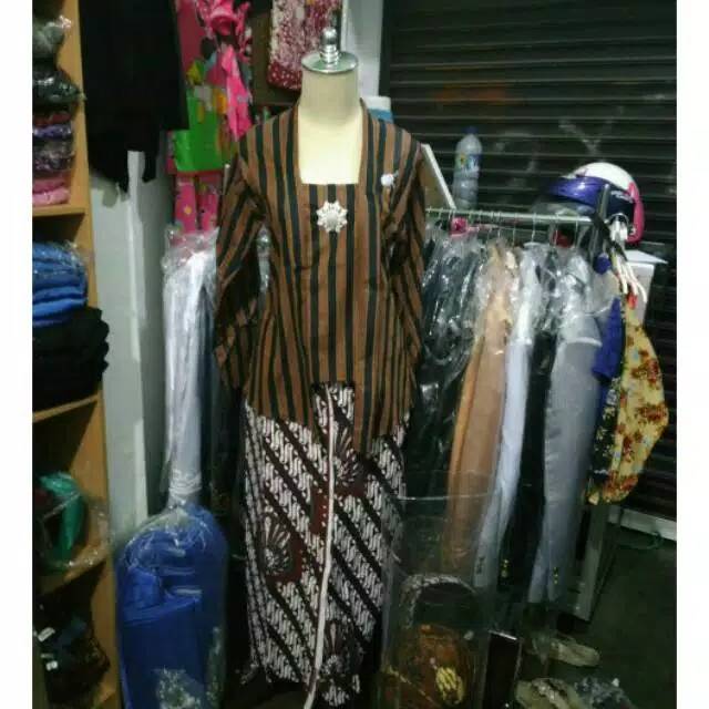 Kebaya lurik wanita set jarik dewasa / baju adat Jawa /pakaian khas solo jogja