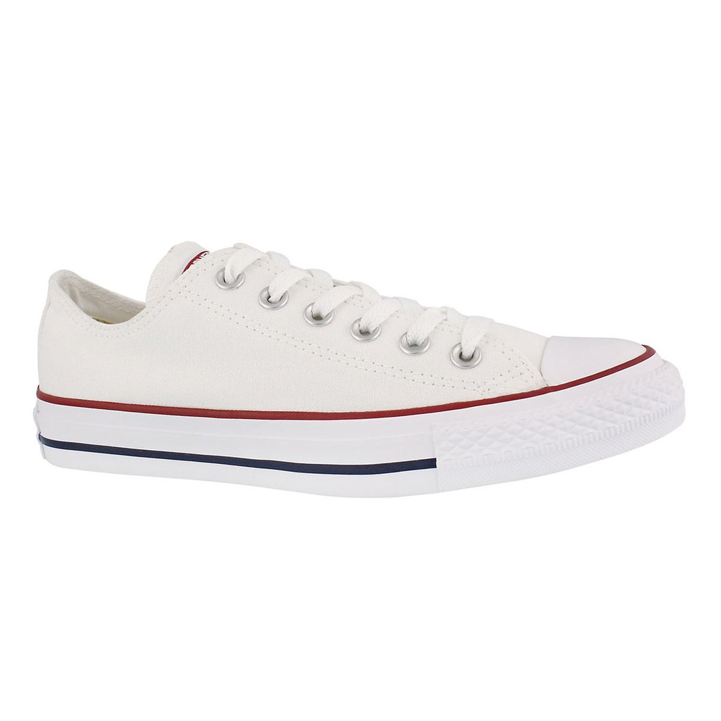 chuck taylor core low top sneakers