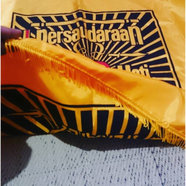 Bendera PSHT bolak balik