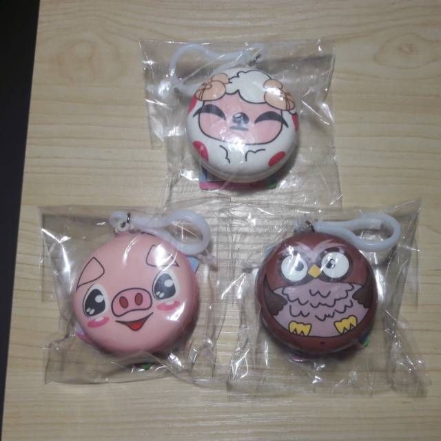 Squishy Macaron Macaroon Imported Gear with Clips Licensed BNIP Trinkets Gotochi