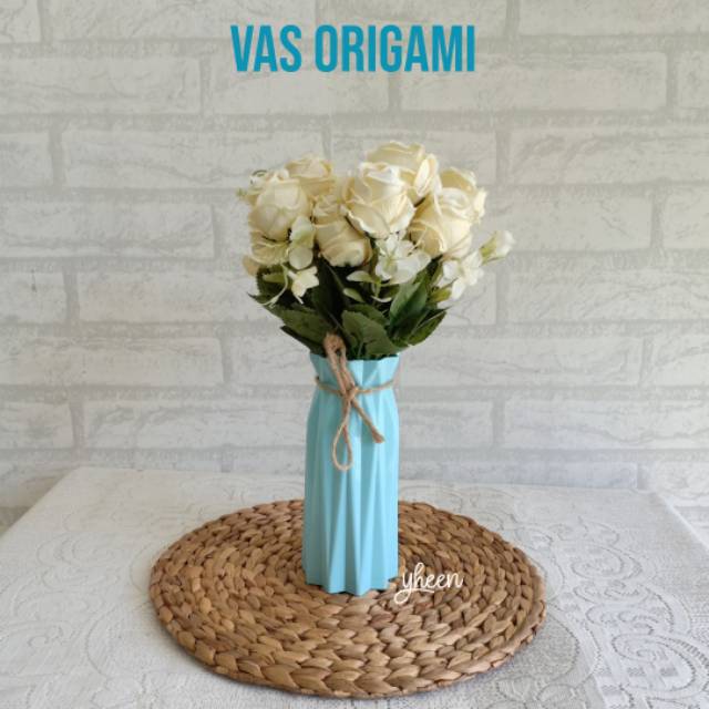 Vas Origami