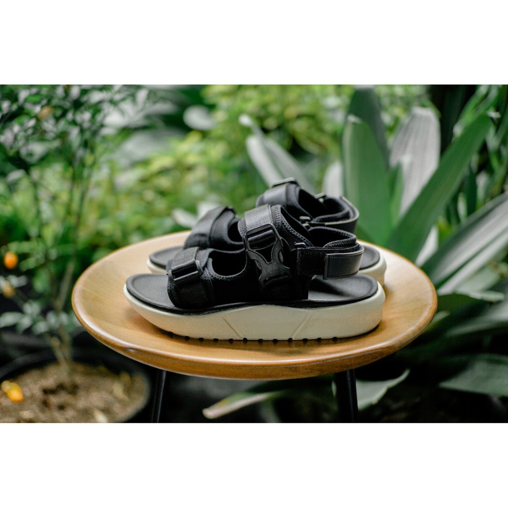 SANDAL KASUAL PRIA WANITA VOLKERFOOTWEAR ARTIKEL NEW DRAGON BLACKWHITE