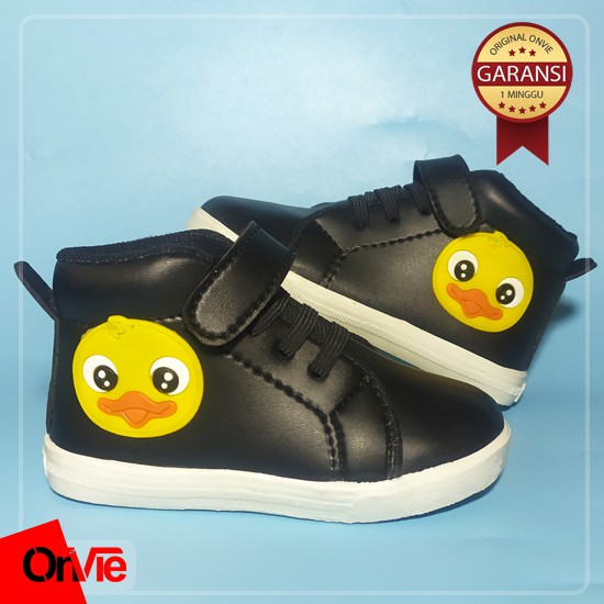 Sepatu Boots Anak Perempuan Hitam Putih Motif Karakter Bebek | Sepatu Kids Onvie