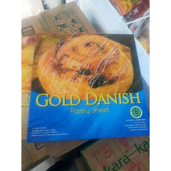 

pastry sheet gold danish 24x24cm