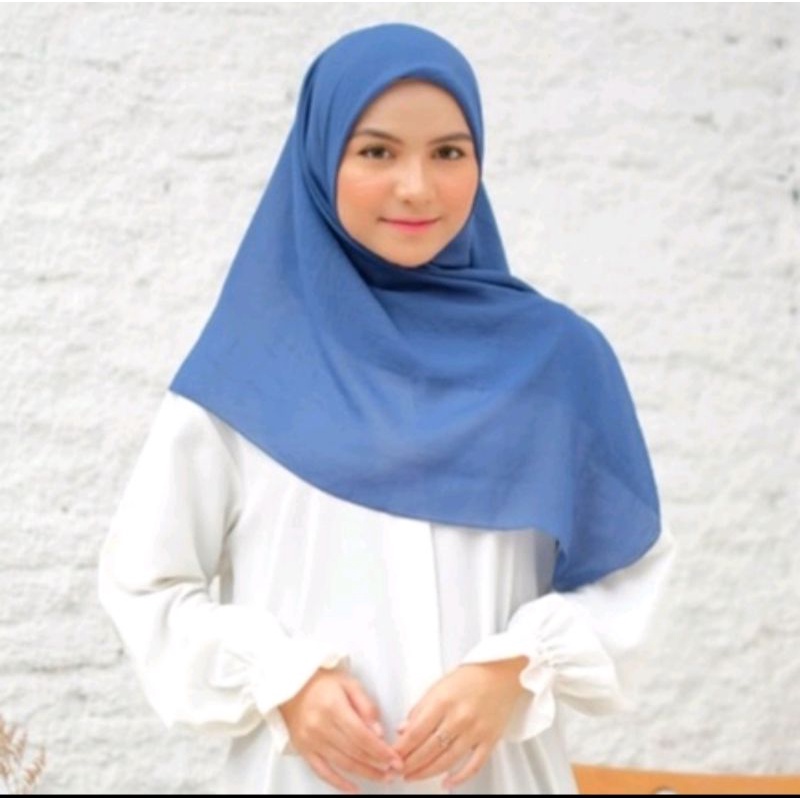 hijab bella/hijab segi empat/ hijab putih sekolah