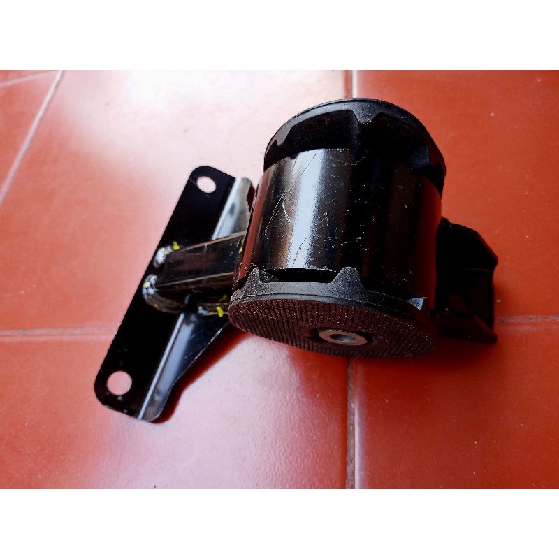 ENGINE MOUNTING KANAN SUZUKI KARIMUN WAGON R ORIGINAL