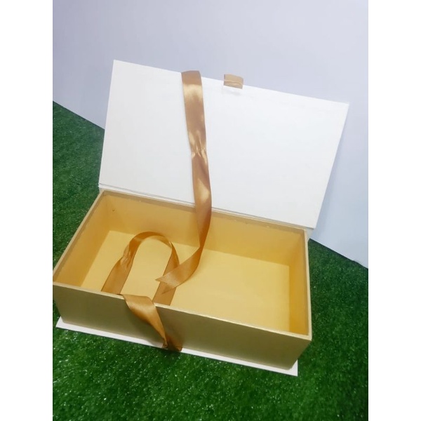 

giftboxexclusive/kotakkado//book ukuran 40x30x15