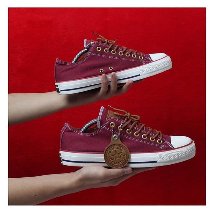 Sepatu Converse Classic Premium Import Vietnam Grade Original Red Maron Merah Tua Kets