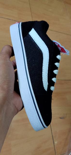 Sepatu anak tanggung 31- 35