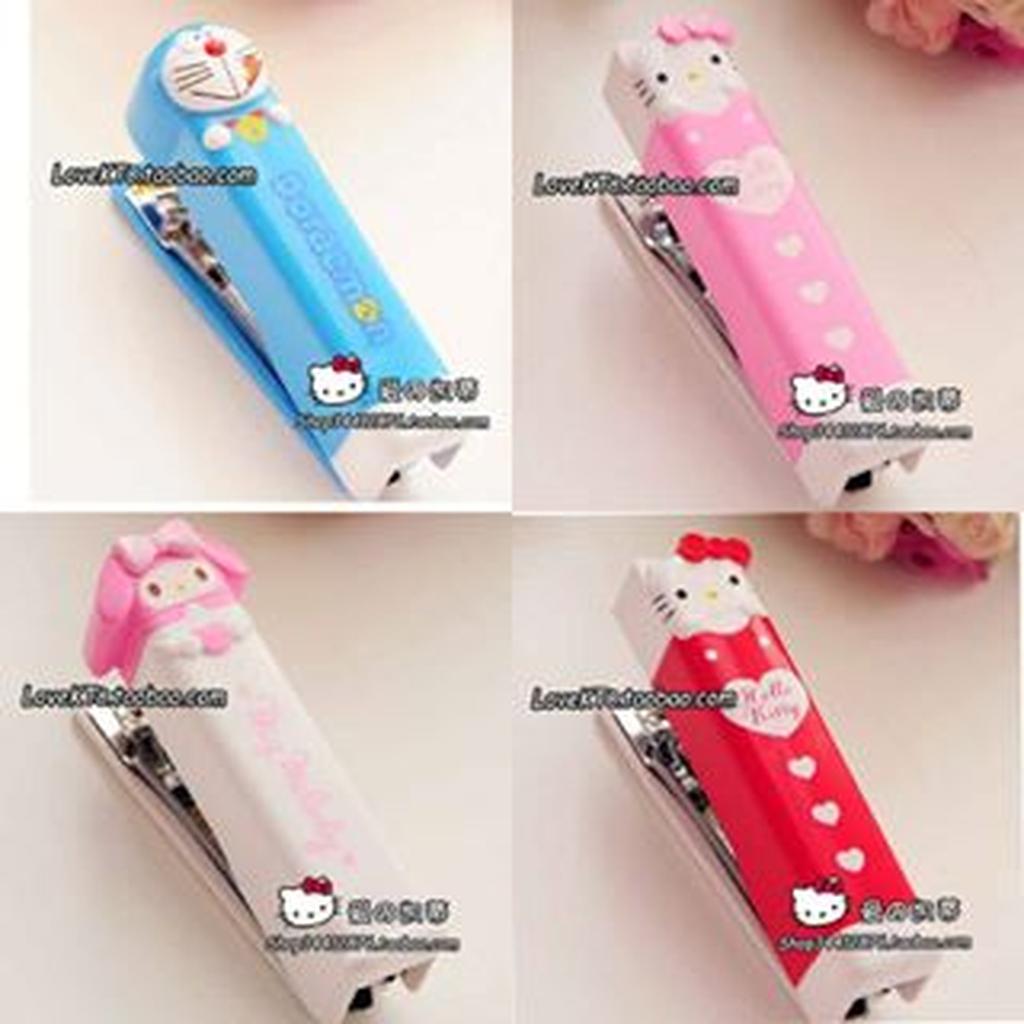 

0769 staples besar hellokitty doraemon mymelody