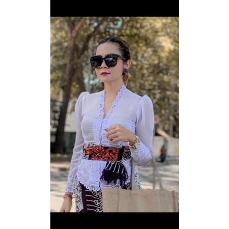 KEBAYA JADI BORDIR PUTIH SUTRA CREP