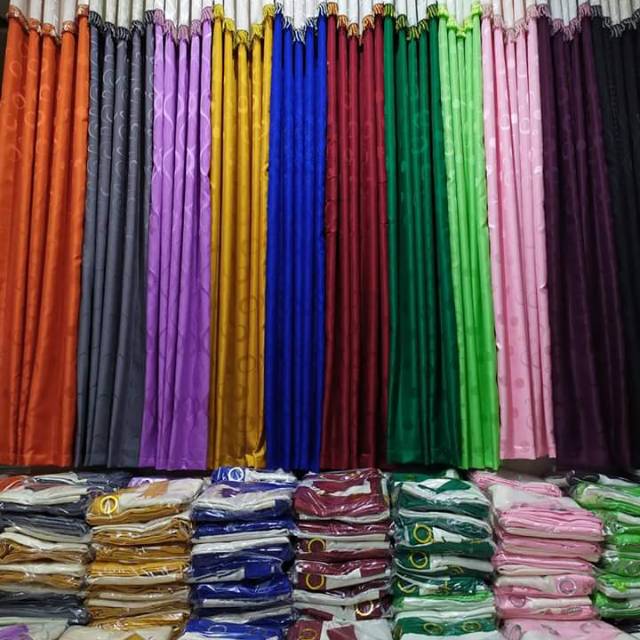 Gorden polos embos motif gorden jendela