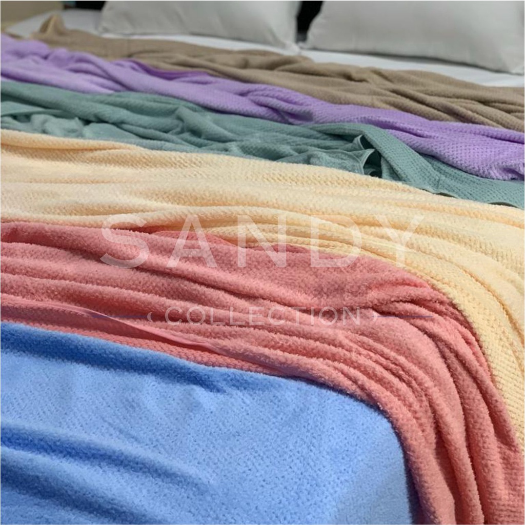 Selimut Bulu Polos Sandy Collection Ukuran 150x200cm Halus dan Lembut