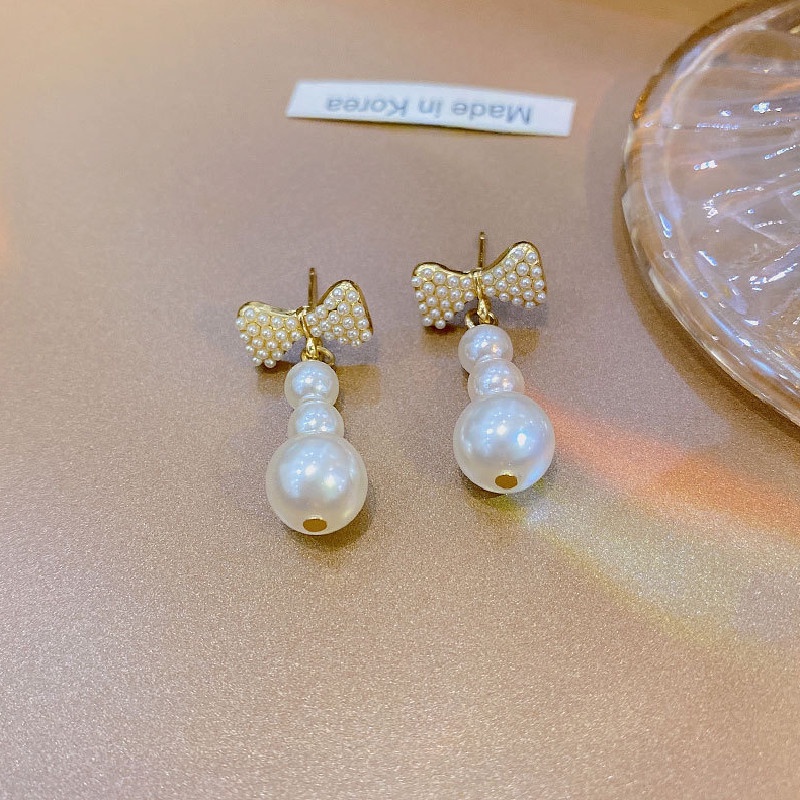 Anting S925 Silver Needle Bentuk Pita Aksen Mutiara Gaya Korea Untuk Wanita