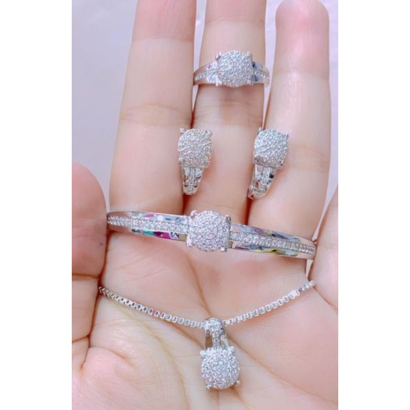 Set Perhiasan Berlian Replika New