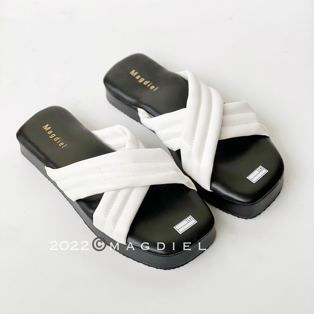 Magdiel - Enzy Platform Sandal Wanita Puffy