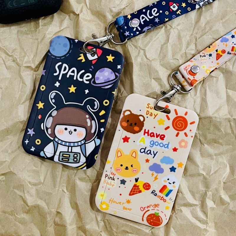 

NAMETAG HOLDER PELINDUNG KARTU ID CARD BUS NAME TAG LUCU MOTIF KOTAK KOTAK GRID SPACETRIP CUTE ASTRONOT KUCING BUNGA CHERRY BEAR BOBA MOON CUTE CAT DINO KOREA PC PHOTOCARD TANDA PENGENAL MAKASSAR KIANDA