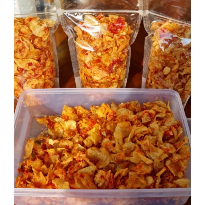 

keripik kentang pedas manis/cemilan/snack 200gr