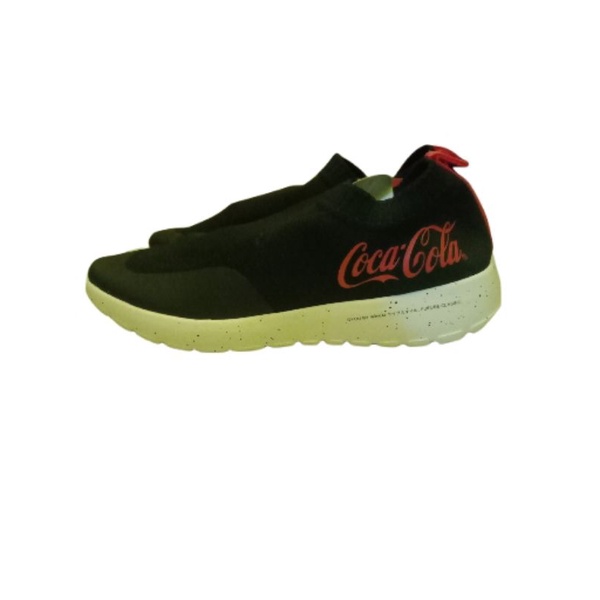 SEPATU WAKAI GYOU COCA COLA