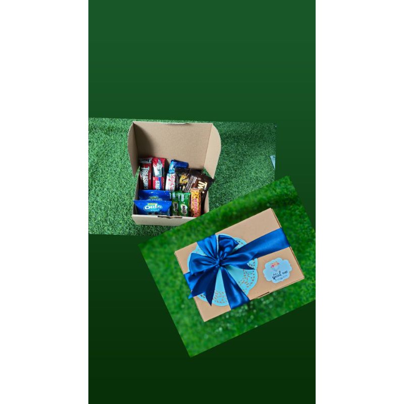 

Snack box gift / Hampers coklat / hampers ulang tahun / hampers Murah