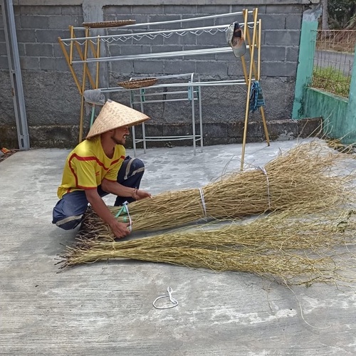 Akar Manon Dekorasi panjang 140 cm  untuk ring dekorasi pengganti oasis bunga / akar mentau /