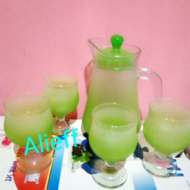 Drink set okami isi 1 teko + tutup dan 4 gelas kaki ( KIG GROUP)