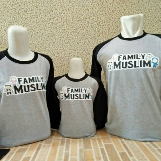 Kaos muslim couple family