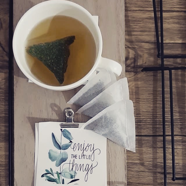 

MORINGA TEA (teh daun kelor) SUPERRR HEALTHY!! 1 Kotak (12 sachet)