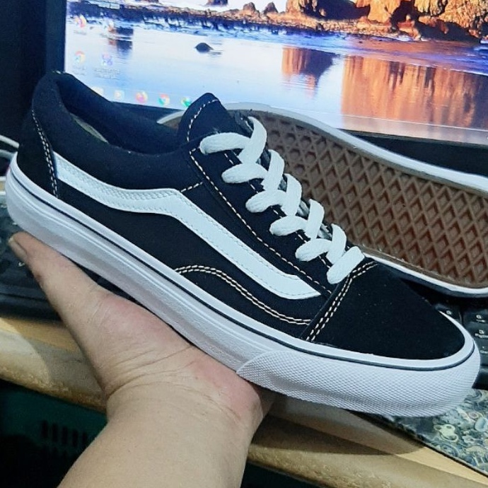 sepatu vans oscold bw pria wanita murah