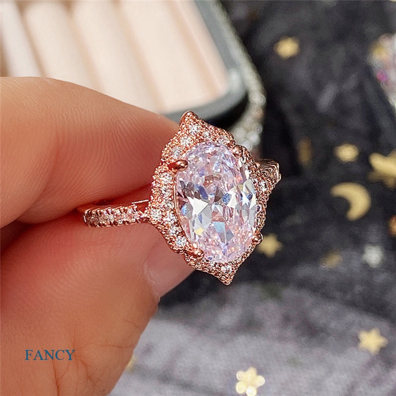 Cincin Wanita Warna Rose Gold Hias Cubic Zirconia Bentuk Oval Gaya Romantis Untuk Pertunangan / Pernikahan