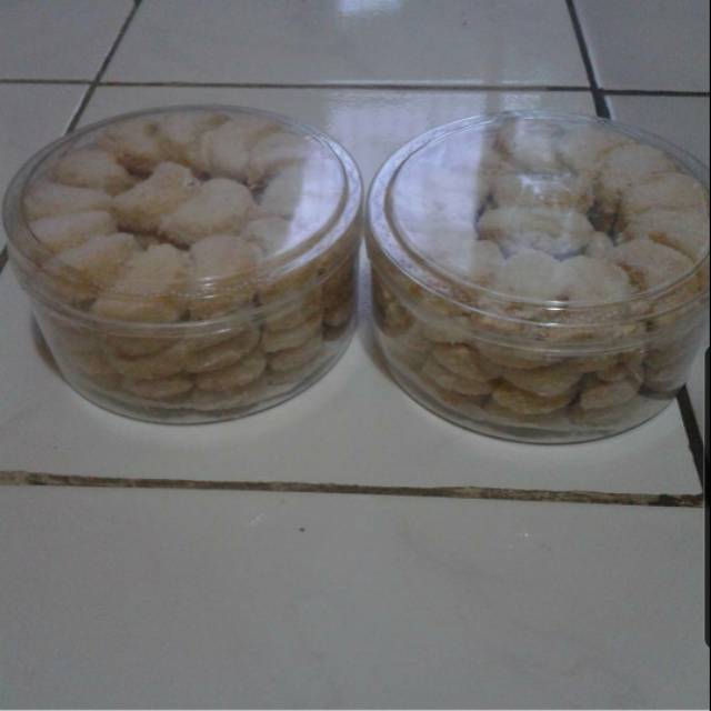 

Putri Salju Kacang Mede